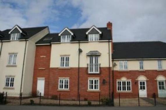 2 bedroom Ground Fla...